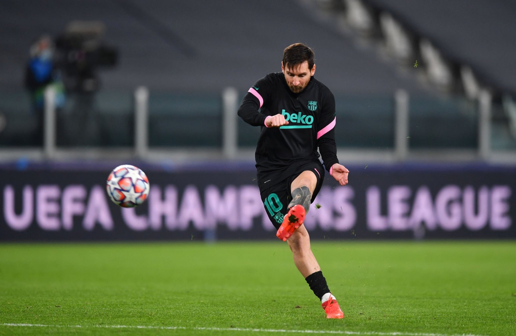 博士伦赛佩娃晋级决赛库兹娃退出骂对手没品