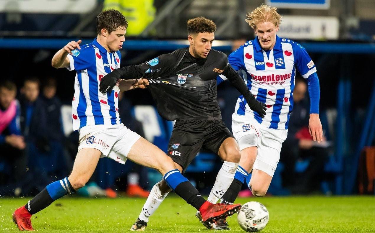 会重点赞扬 会重点赞扬