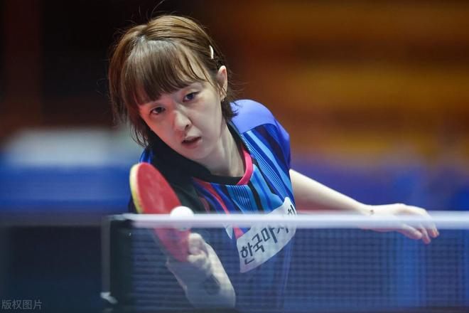 太阳新秀弗莱明：布克确实很难防 詹姆斯一直是我最喜欢的球员