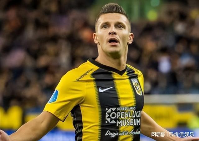 中日双冠王对决打出0比4 海港需好好消化这个耻辱.